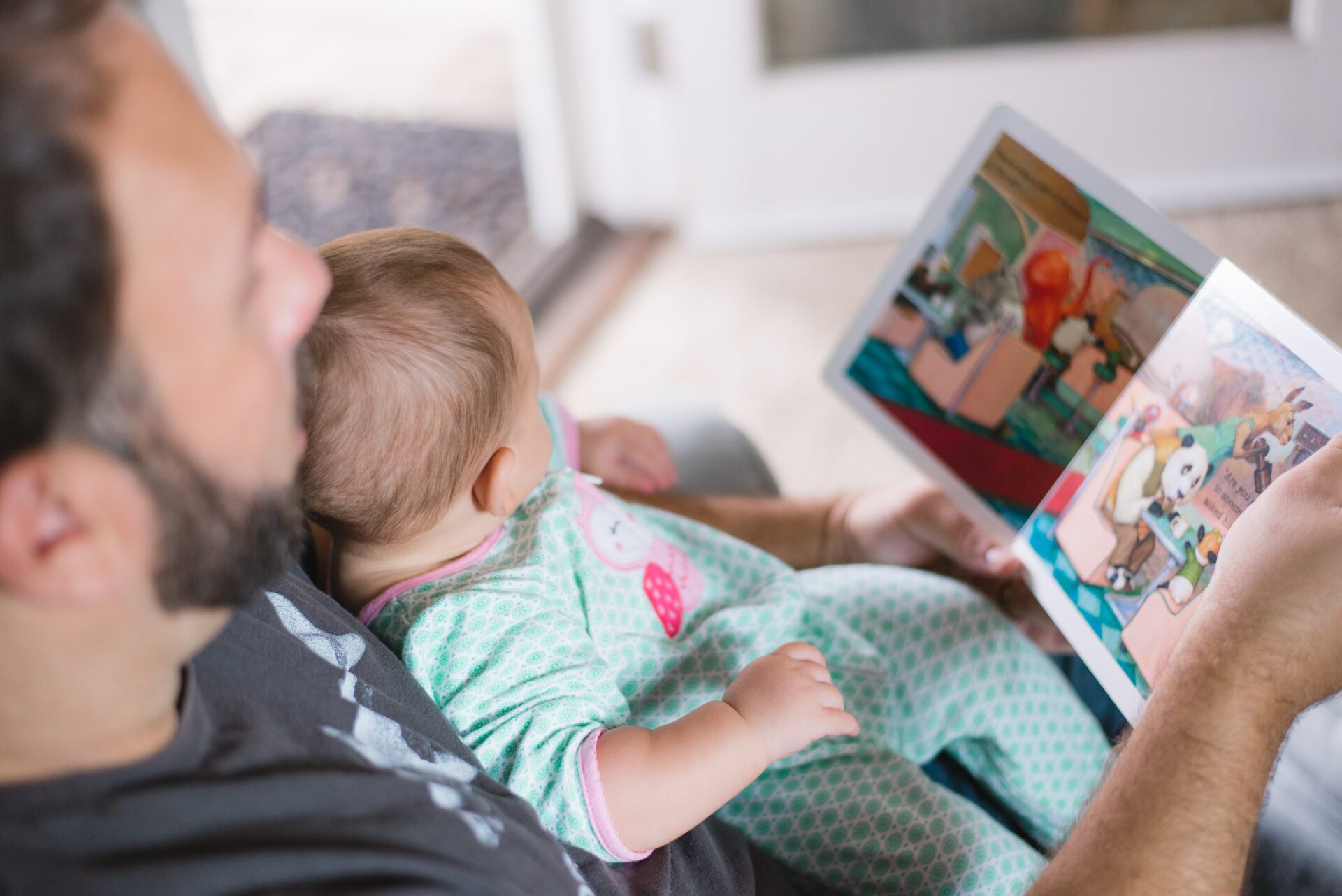5 Tips for Parents to Practice Reading with Children at Home 