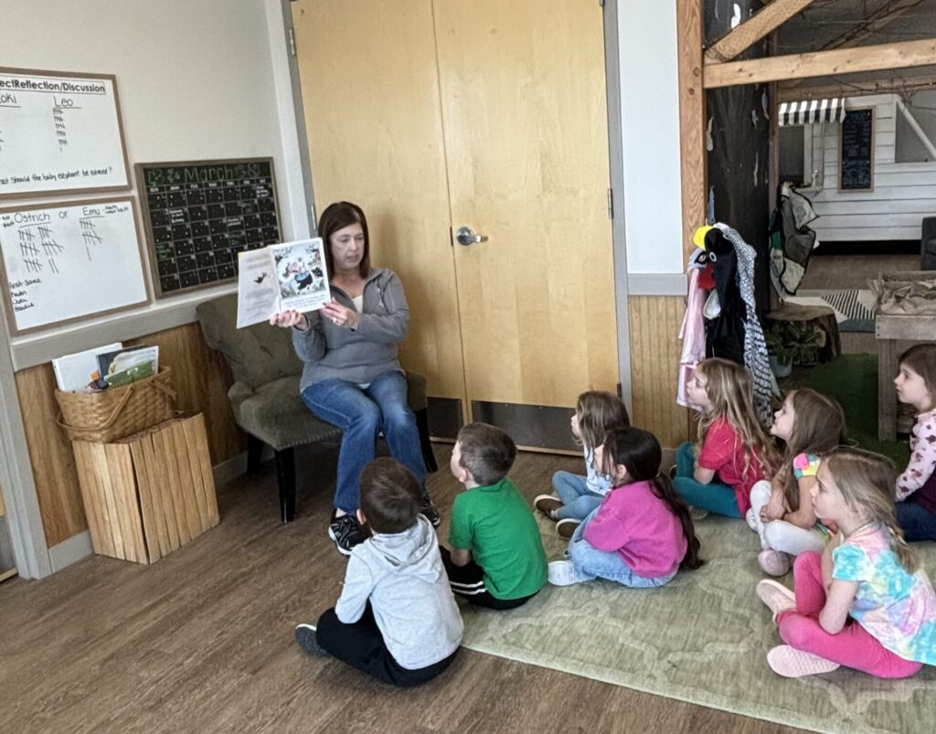 Ms. Ami reading to children