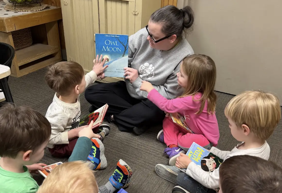 Ms. Jen, a Toledo preschool teacher, leading students in a Reggio Emilia project.
